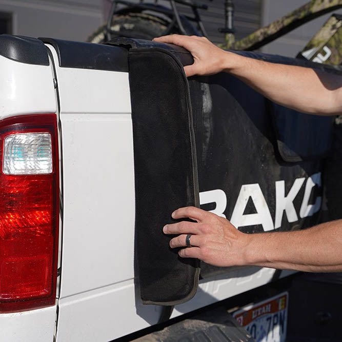 BAKCOU EXTENDABLE TAILGATE BAG