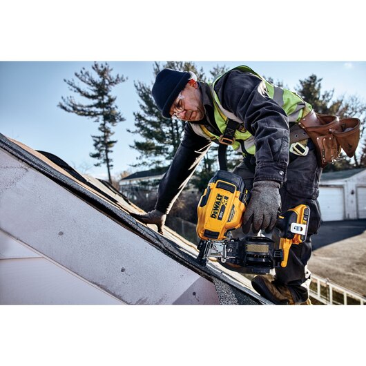 DeWalt 20V MAX XR 1-3/4" Roofing Nailer Model