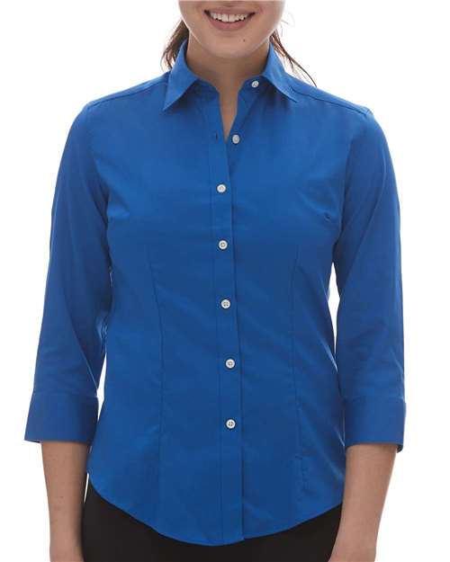 Van Heusen Women's Three-Quarter Sleeve Baby Twill Dress Shirt - 18CV527