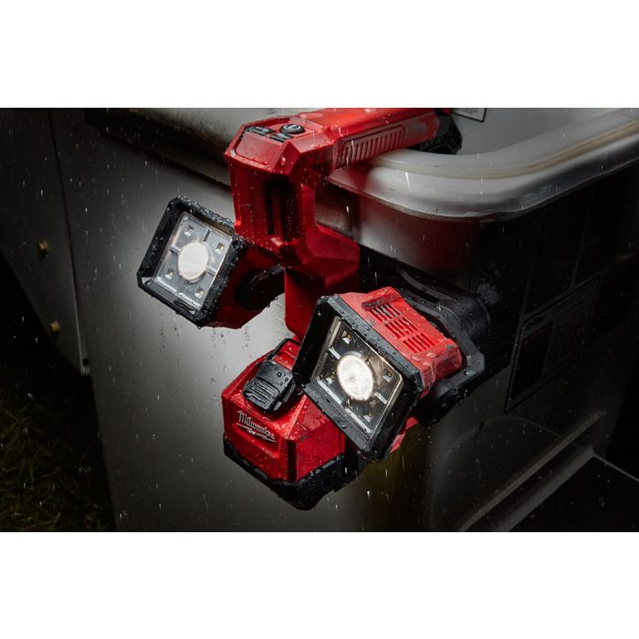 Milwaukee M18 18 Volt Lithium-Ion Cordless Utility Bucket Light - Tool Only Model