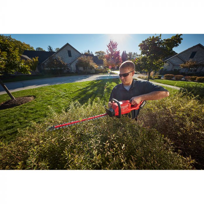 Milwaukee M18 FUEL Hedge Trimmer Kit Model