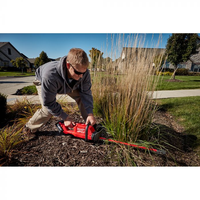 Milwaukee M18 FUEL Hedge Trimmer Kit Model